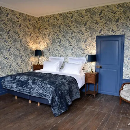 Domaine De La Briouse Bed and Breakfast *
