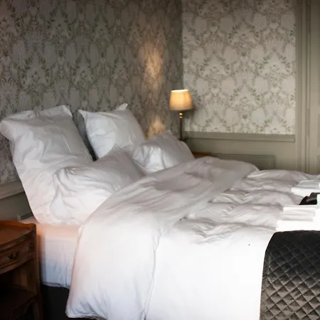 Domaine De La Briouse Bed and Breakfast