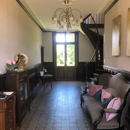 Domaine De La Briouse Bed and Breakfast
