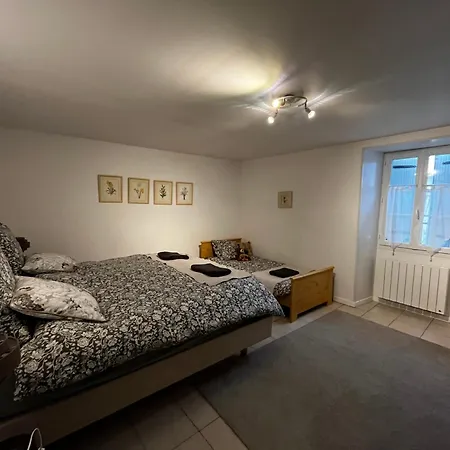 Bed & Breakfast Domaine De La Briouse Sanxay