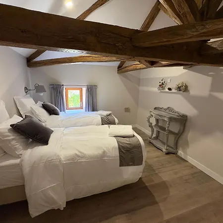 Domaine De La Briouse Bed and Breakfast